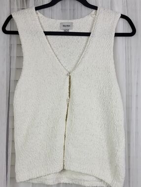 Rhythm. Cream Textured V-Neck Tank with Center Closure. Size XS